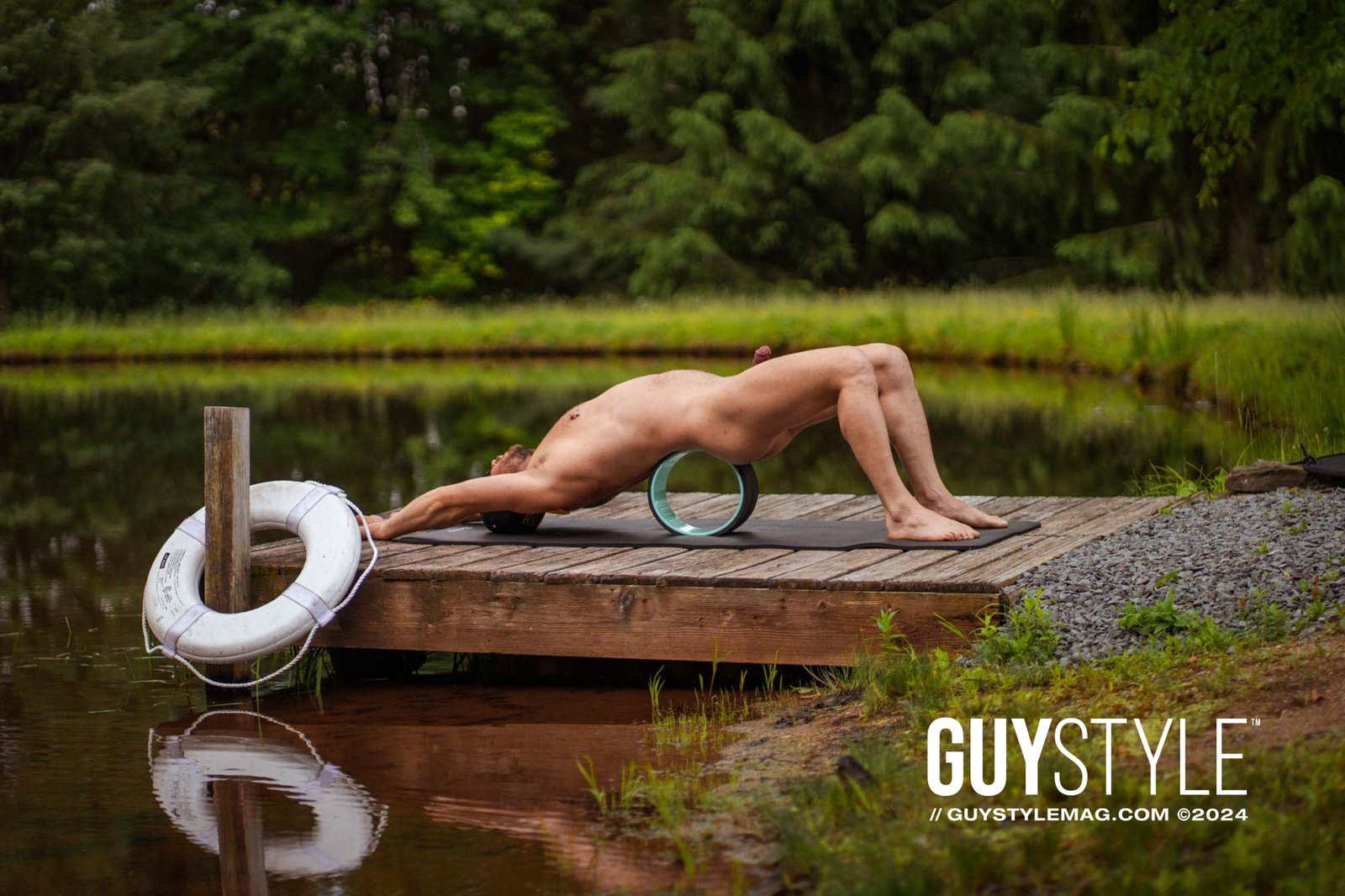 Digital Detox: Reclaiming Mental Wellness for Gay Men in the Age of Social Media – Wellness 101 with Coach Maxwell Alexander