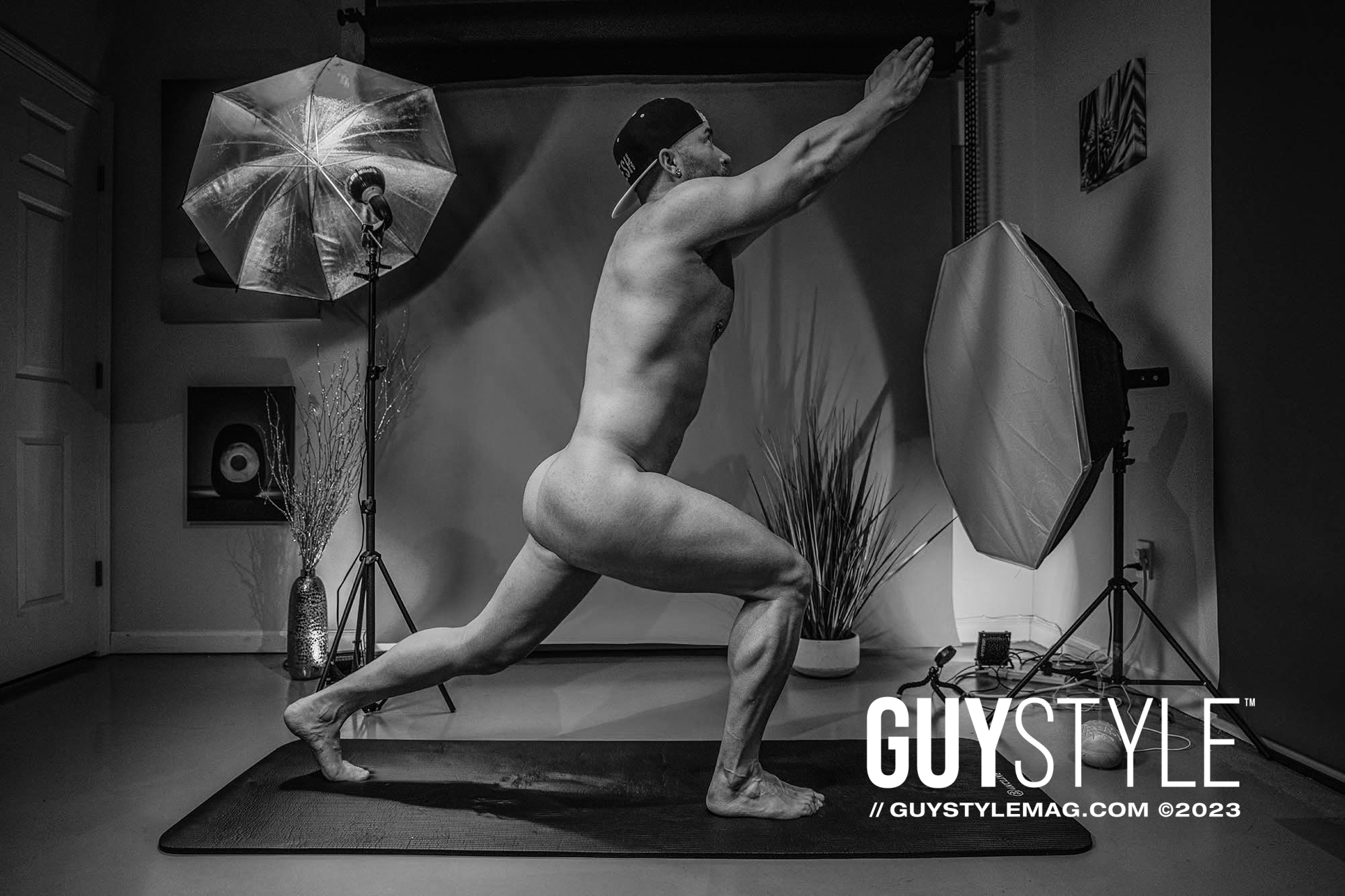 Nude Yoga for Gay Men: A Journey of Body Positivity, Mental Health, and Holistic Fitness – By Maxwell Alexander